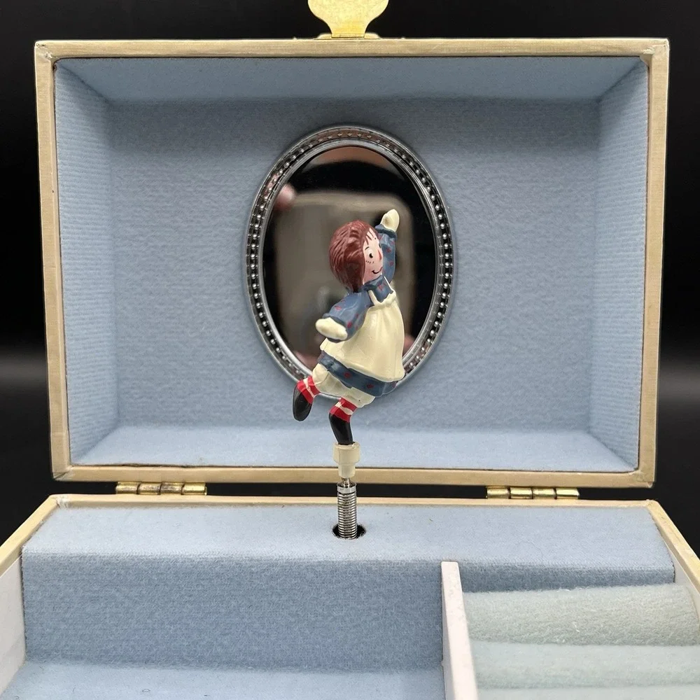 VTG 1969 Raggedy Ann Wood‎ Jewelry Chest Music Box Schylling Dancing ANN ~ WORKS